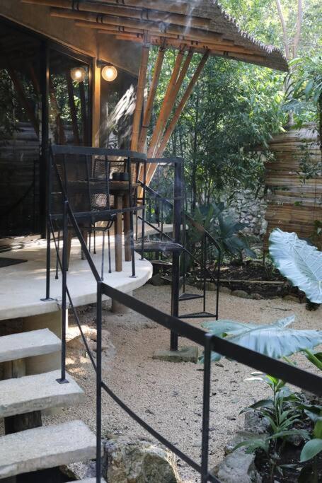 Ferienhaus Zen Canto Tuuch :: May The Jungle Be With You Tulum