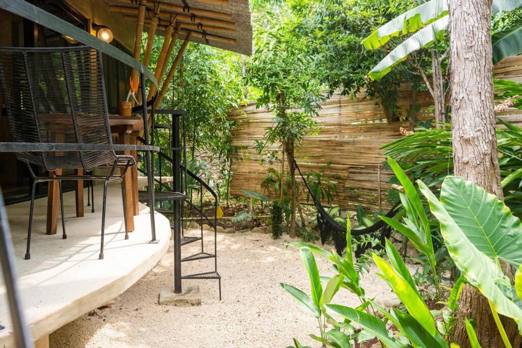 Zen Canto Tuuch :: May The Jungle Be With You Ferienhaus