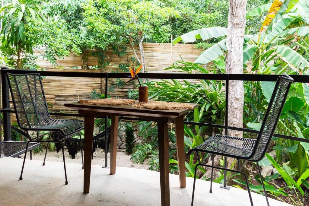 Zen Canto Tuuch :: May The Jungle Be With You Ferienhaus *