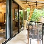 Zen Canto Villa Tuuch :: May The Jungle Be With You